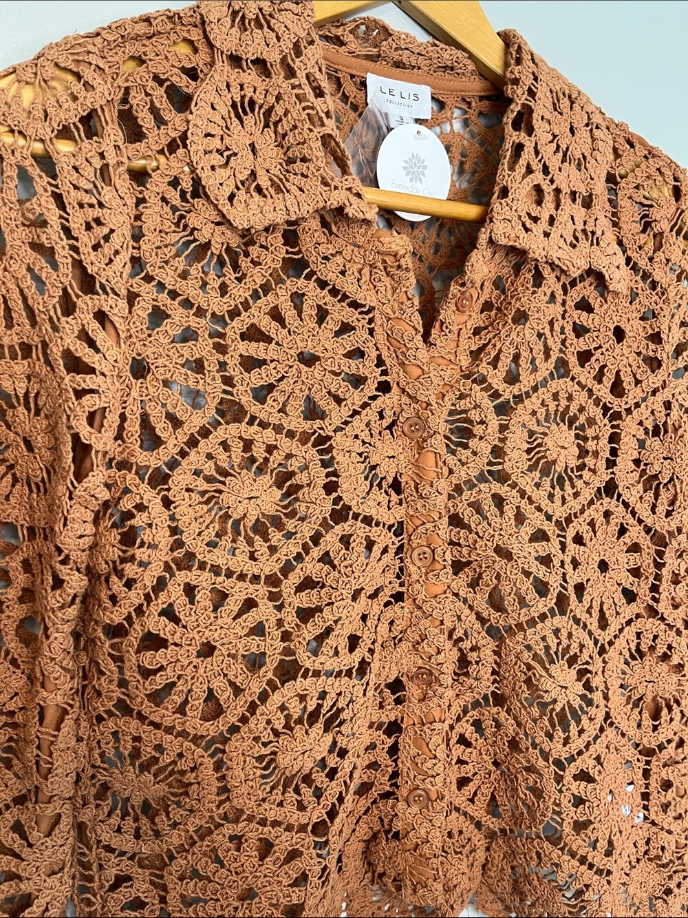 NWT Le Lis Boho Open Knit Crochet Cardigan Shirt Rust Brown - Picture 2 of 12